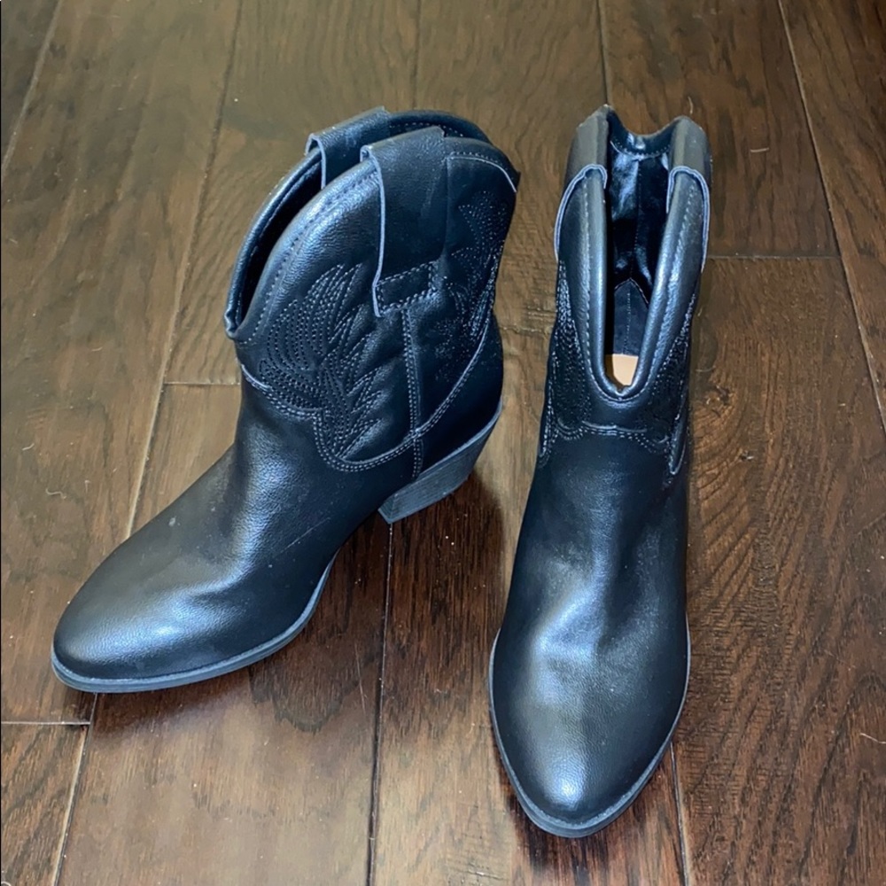 Black ankle cowboy boots